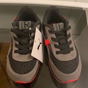 NWT Puma Toddler 9 Shoes